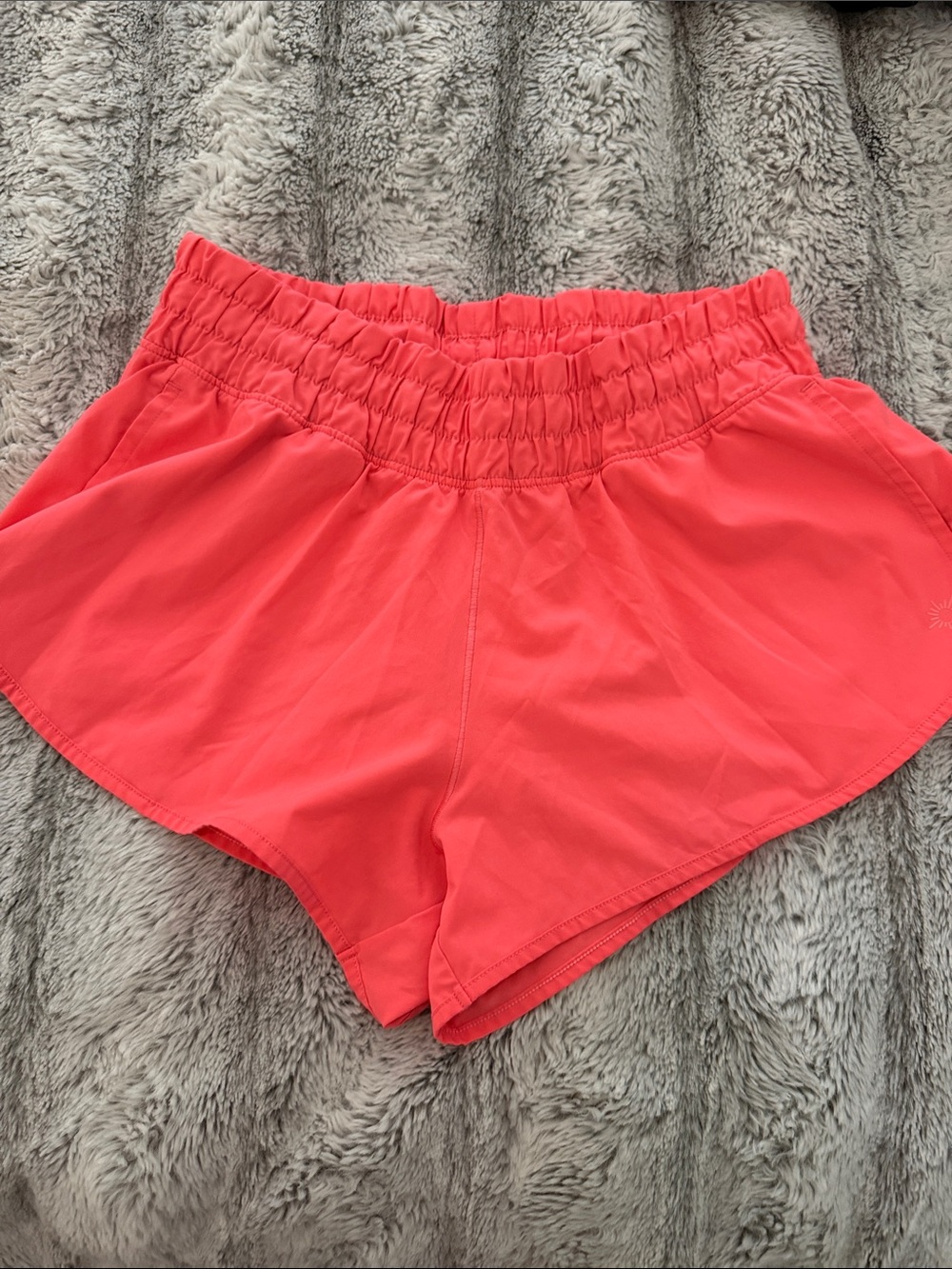 Aerie OFFLINE Women’s Coral Pink Athletic Running Shorts - XS